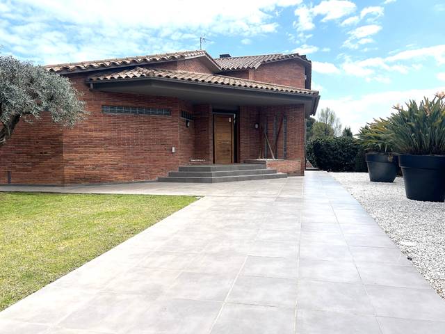 Casa-chalet en Venta en Can Violí  - Can Poi del Bosc