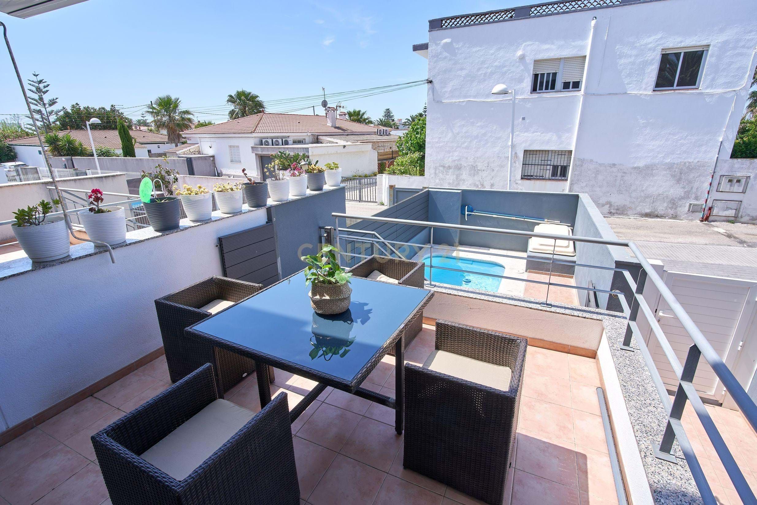 Terrassa de Casa o xalet en venda en Vinaròs amb Aire condicionat, Terrassa i Piscina