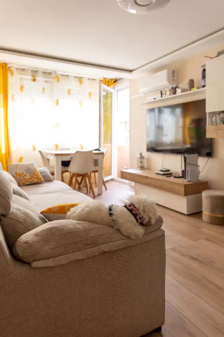 Living room of Flat for sale in Getafe  with Air Conditioner, Heating and Balcony
