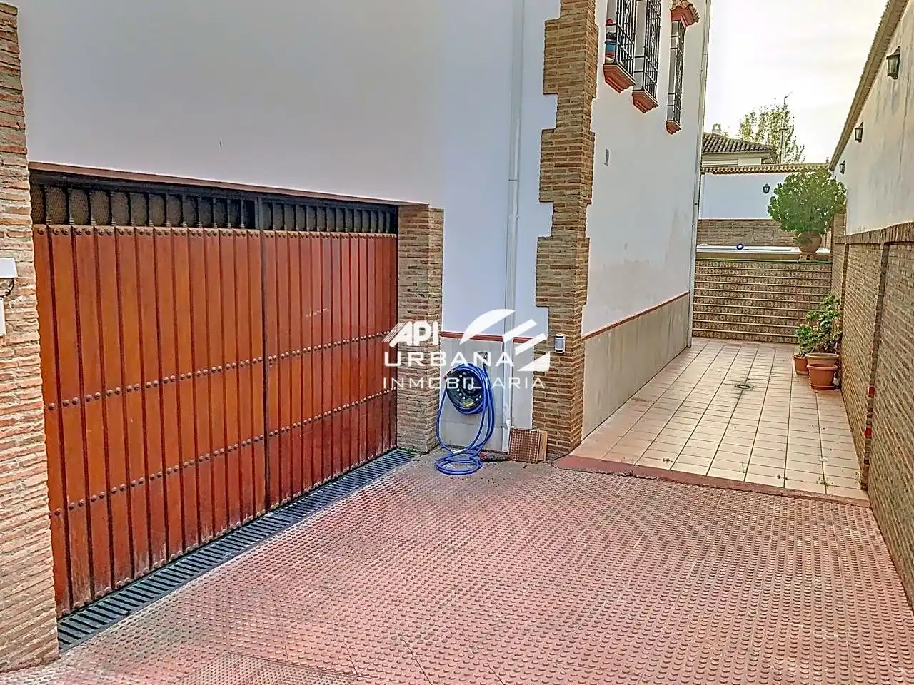 Vista exterior de Casa o chalet en venta en Lucena con Aire acondicionado, Jardín privado y Terraza