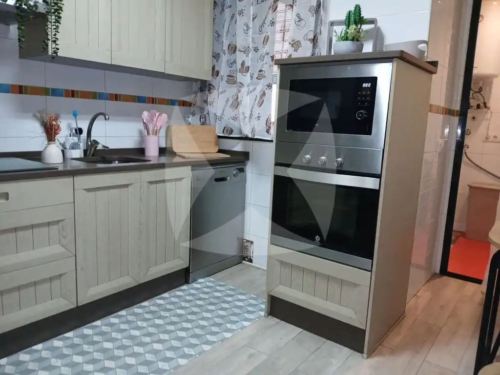 Kitchen of Flat for sale in Badajoz  with Terrace, Oven and Microwave
