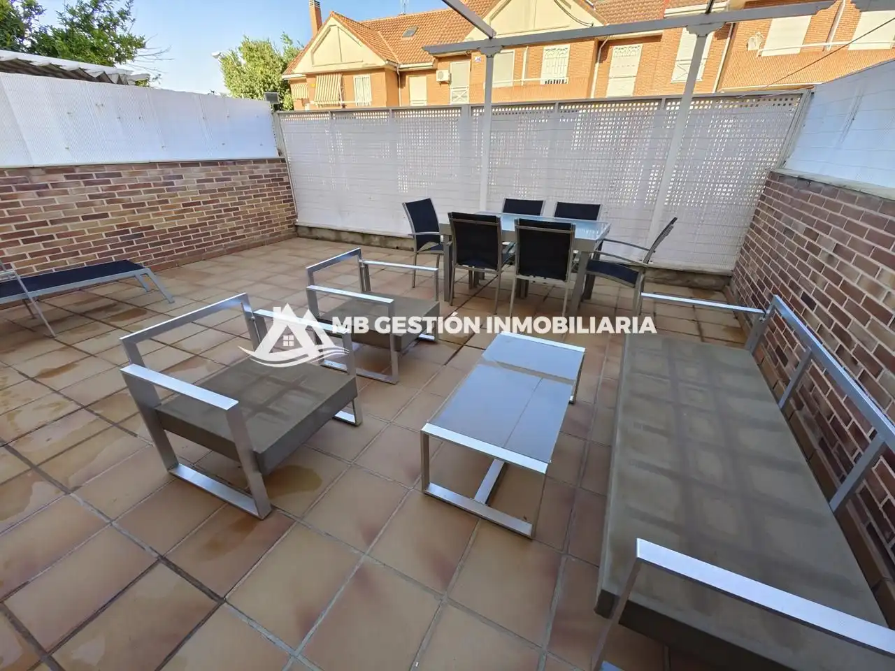 Detached homes for sale in Calle de Luarca, La Serna
