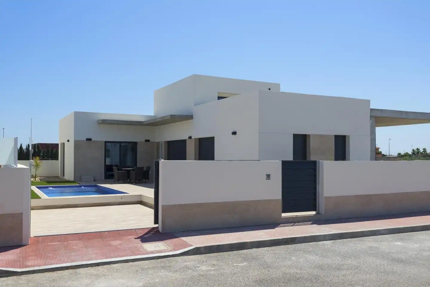 Chalet con piscina en venta en Daya Nueva, imagen 2
