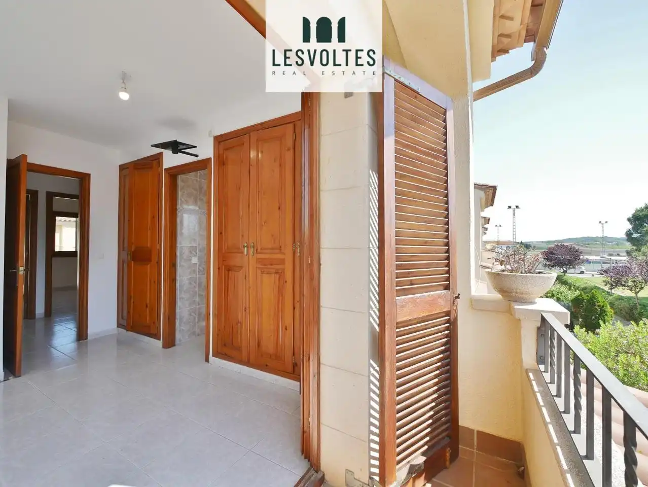 Houses for sale in Nàpols, Avinguda Catalunya