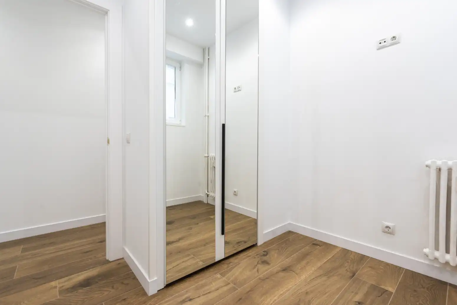 Bedroom of Flat for rent in Oviedo   with Heating and Terrace