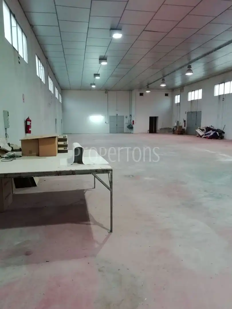 Nau industrial en venda a Biar, Biar