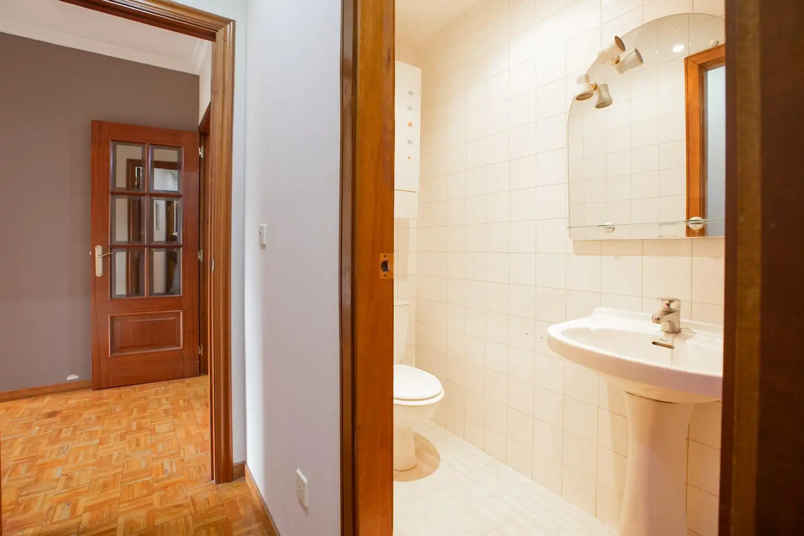 Baño de Piso en venta en Pontevedra Capital  con Parquet, Trastero y Balcón