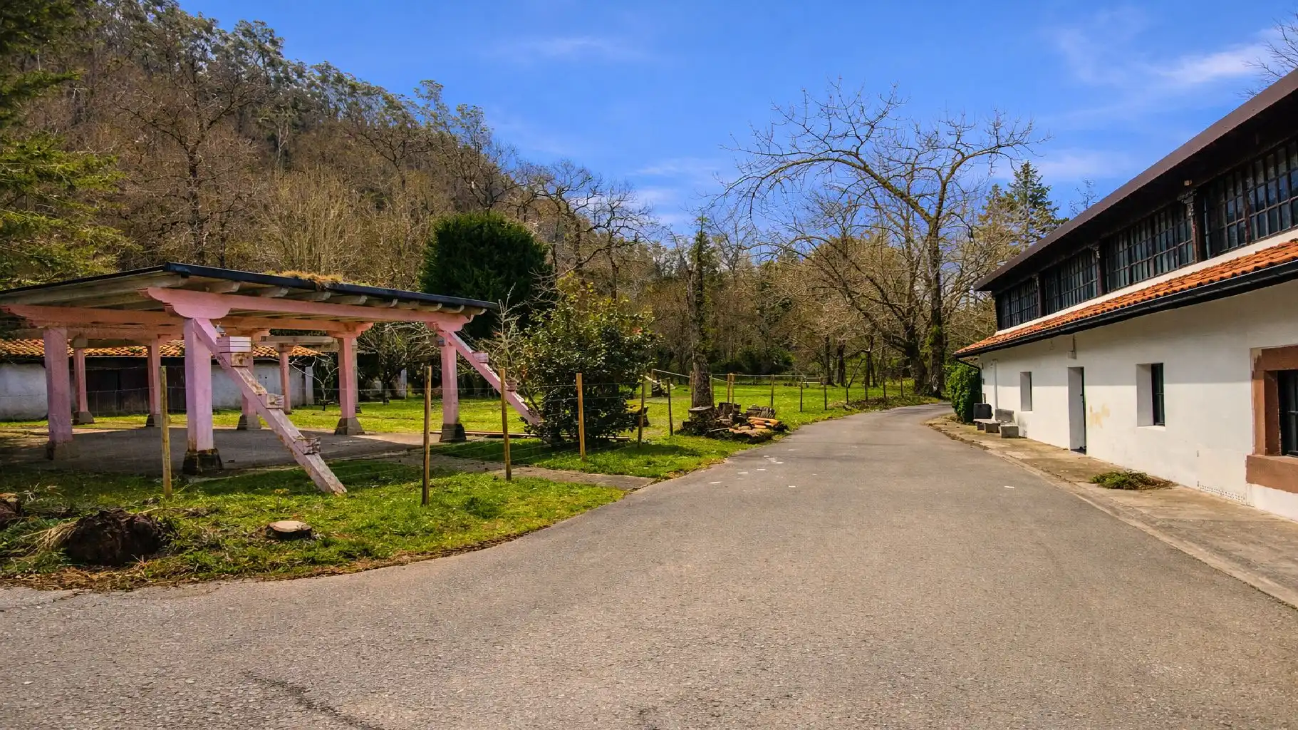 Exterior view of Country homes for rent to own in Mazcuerras  with Air Conditioner, Heating and Private garden