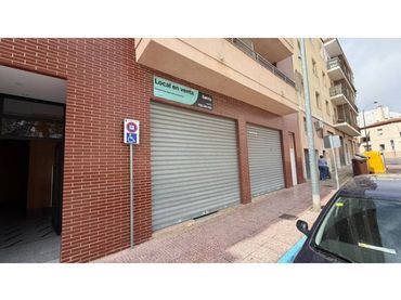 Locale commerciale in vendita a Caudete