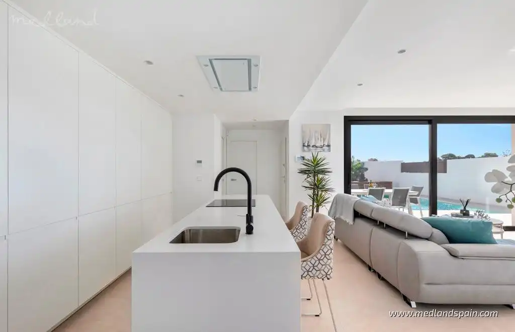 Chalet con piscina en venta en San Javier ciudad, imagen 5