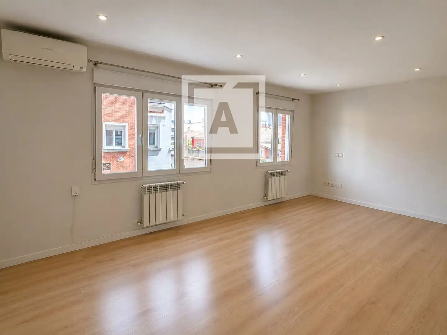 Sala de estar de Piso de alquiler en Madrid con Aire acondicionado y Calefacción