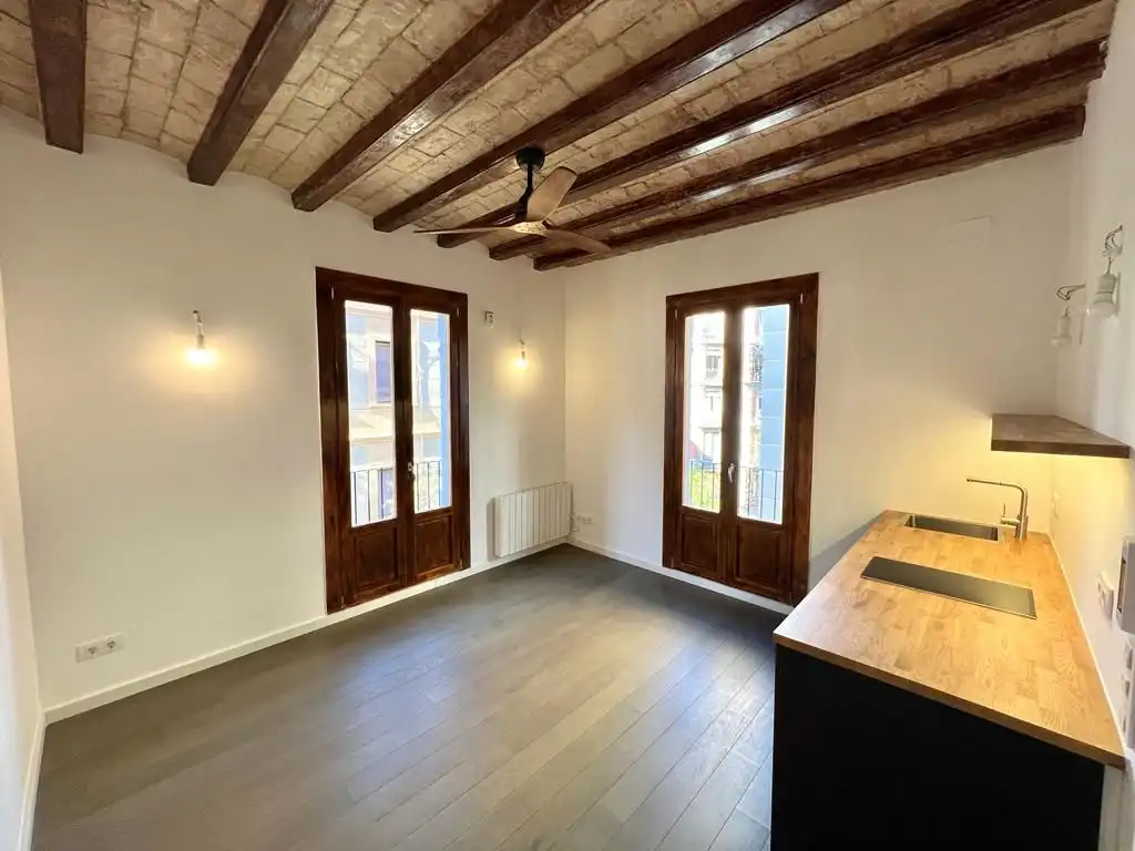 Living room of Flat for sale in Barcelona  with Balcony