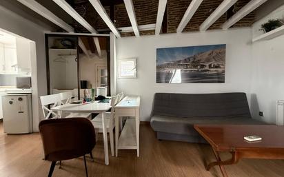 Living room of Flat for sale in  Madrid Capital