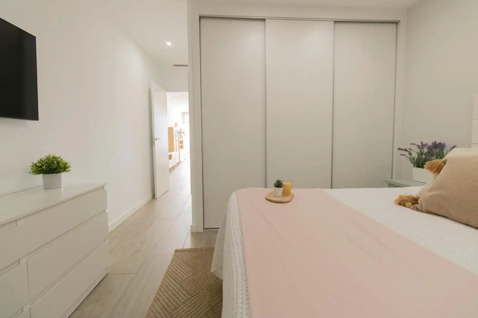 Bedroom of Attic for sale in Rafelbuñol / Rafelbunyol  with Air Conditioner, Terrace and Storage room