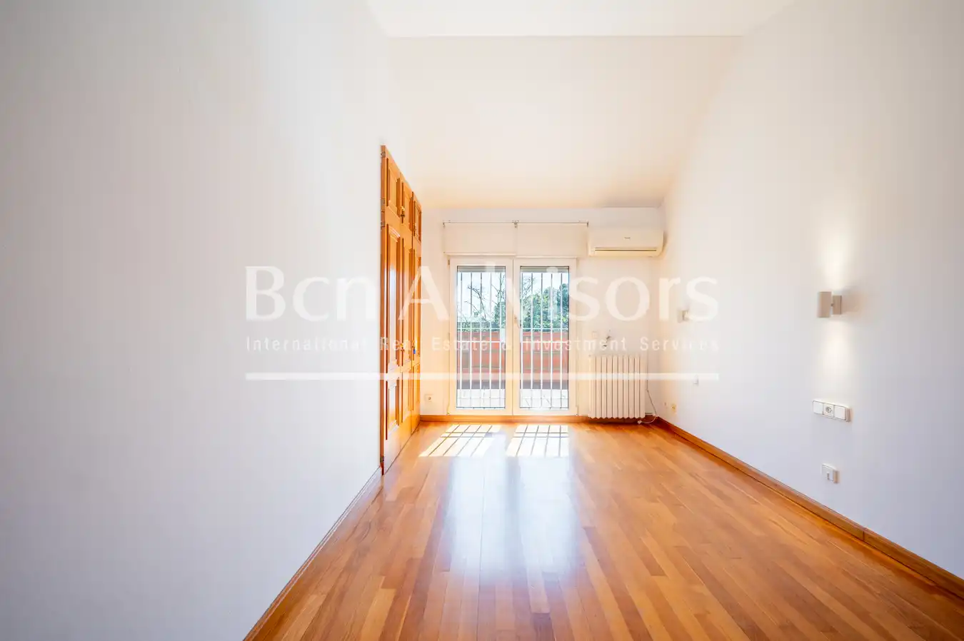 Habitación de Casa o chalet de alquiler en Barcelona con Aire acondicionado, Calefacción y Jardín privado