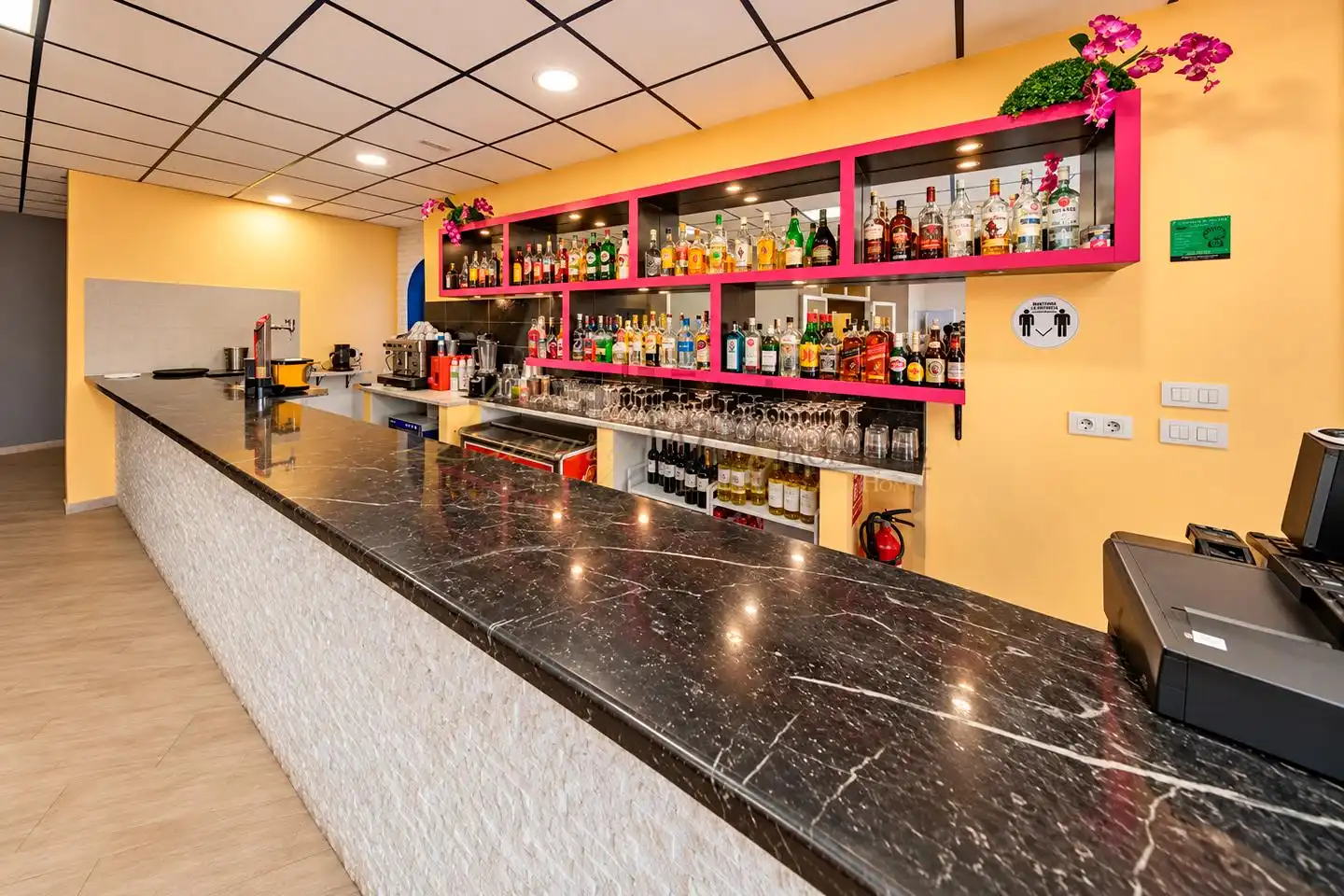 Local comercial en traspaso en Calle Olimpia, imagen 10