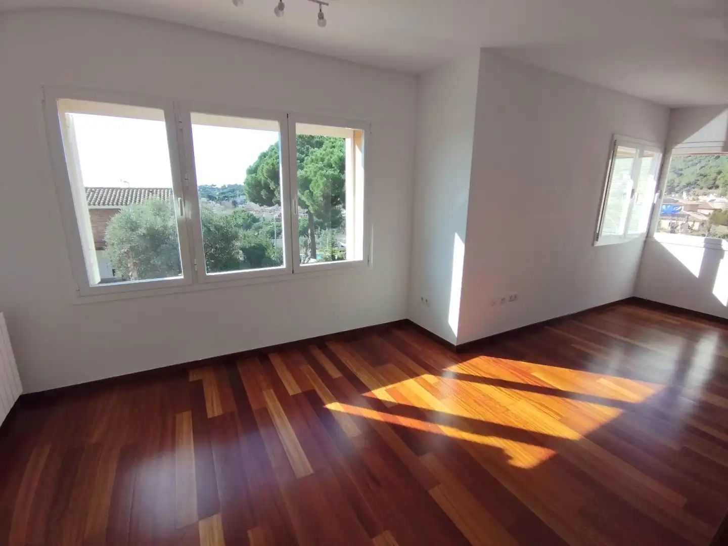 Dormitori de Casa o xalet en venda en Vilassar de Dalt amb Aire condicionat, Calefacció i Jardí privat