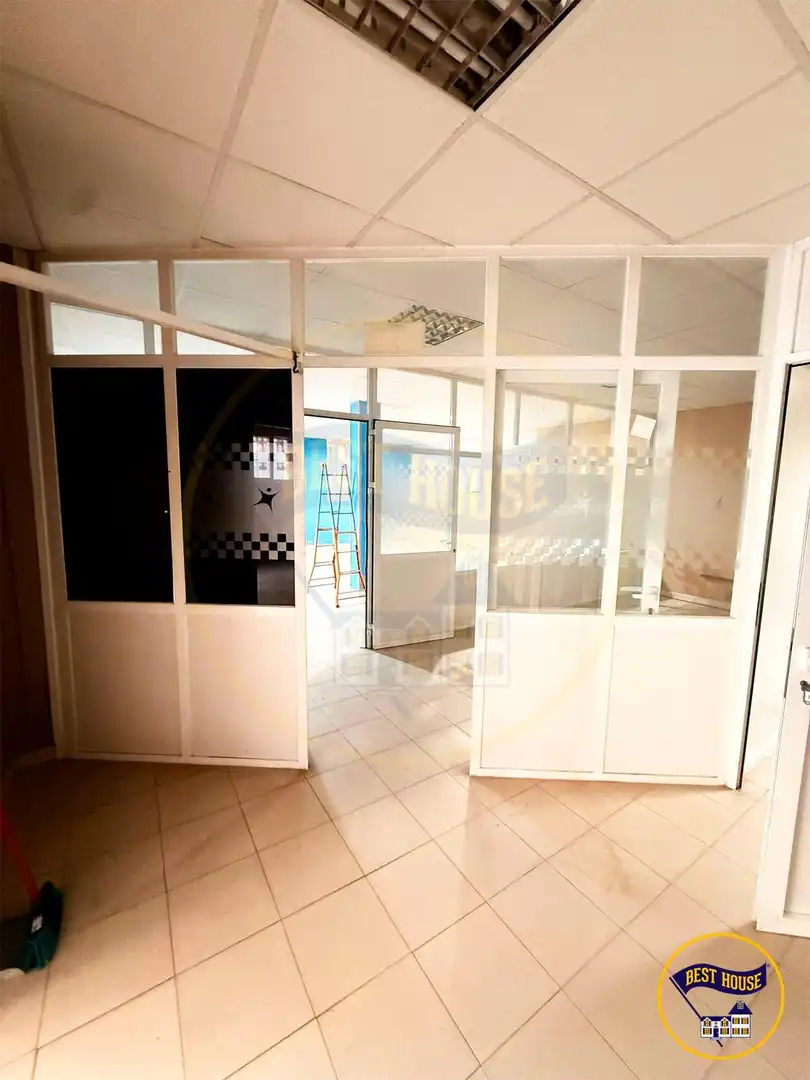 Local en venta en Calle de Barcelona, Reyes Católicos - Paseo San Antonio