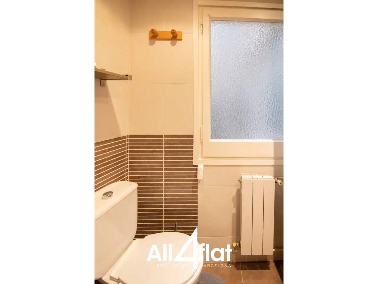 Bathroom of Apartments for sale in Barcelona  with Heating, Furnished and Balcony