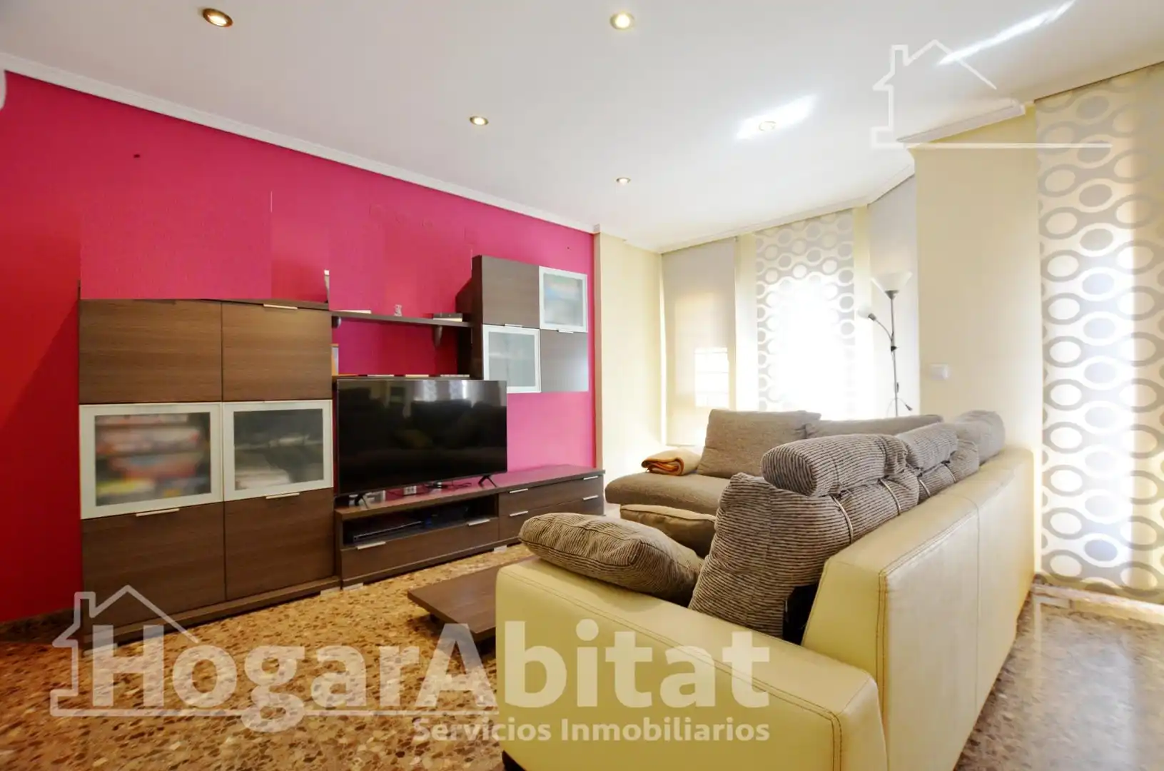 Sala de estar de Piso en venta en Tavernes de la Valldigna con Aire acondicionado, Calefacción y Trastero