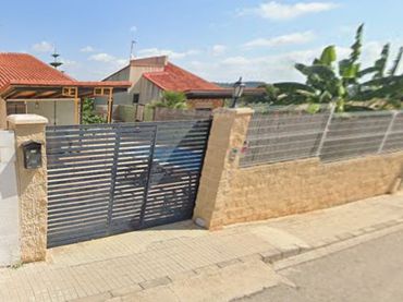 Xalet amb piscina en venda a Calle Pérez Galdós 68