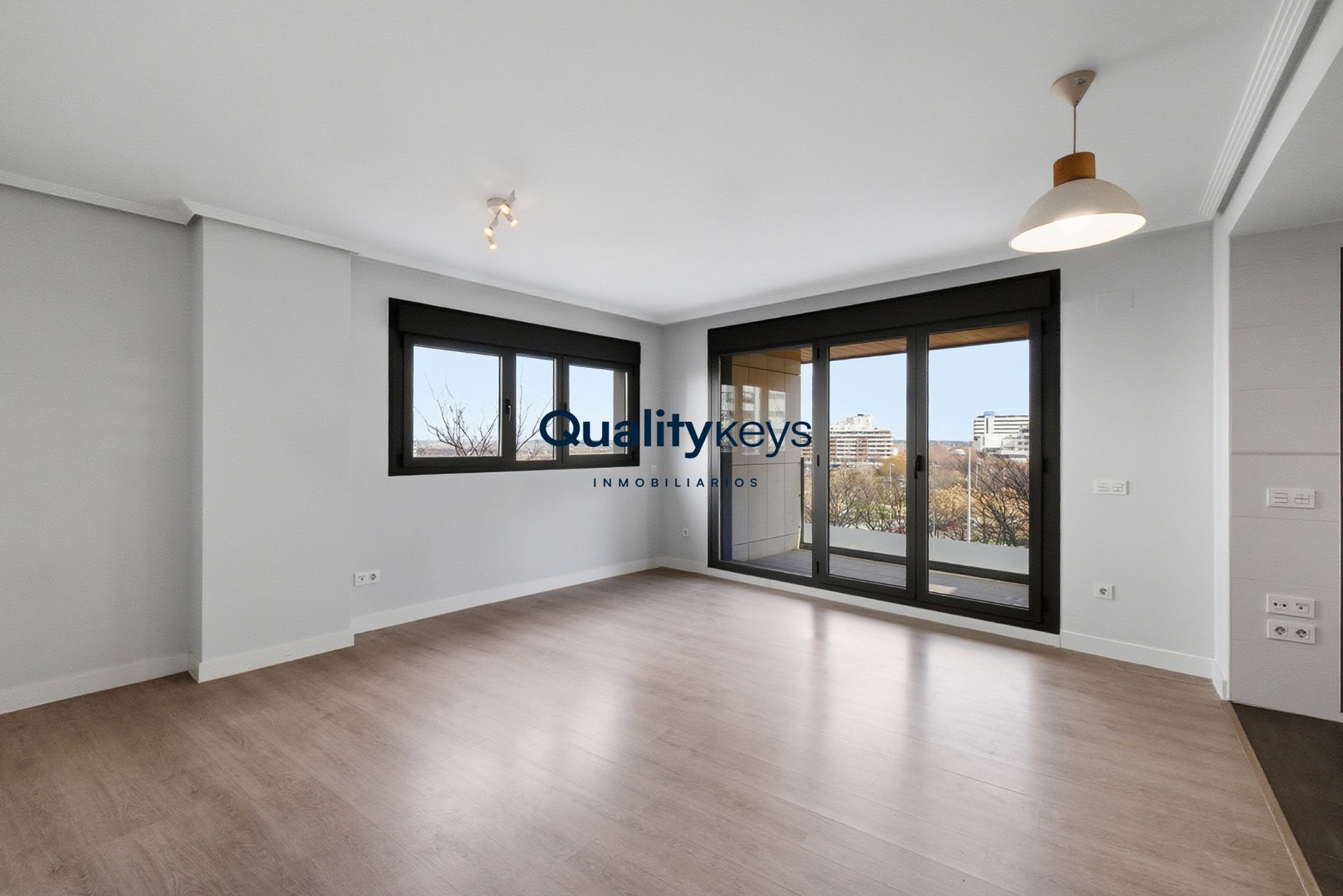 Sala de estar de Piso en venta en  Madrid Capital con Aire acondicionado, Calefacción y Parquet