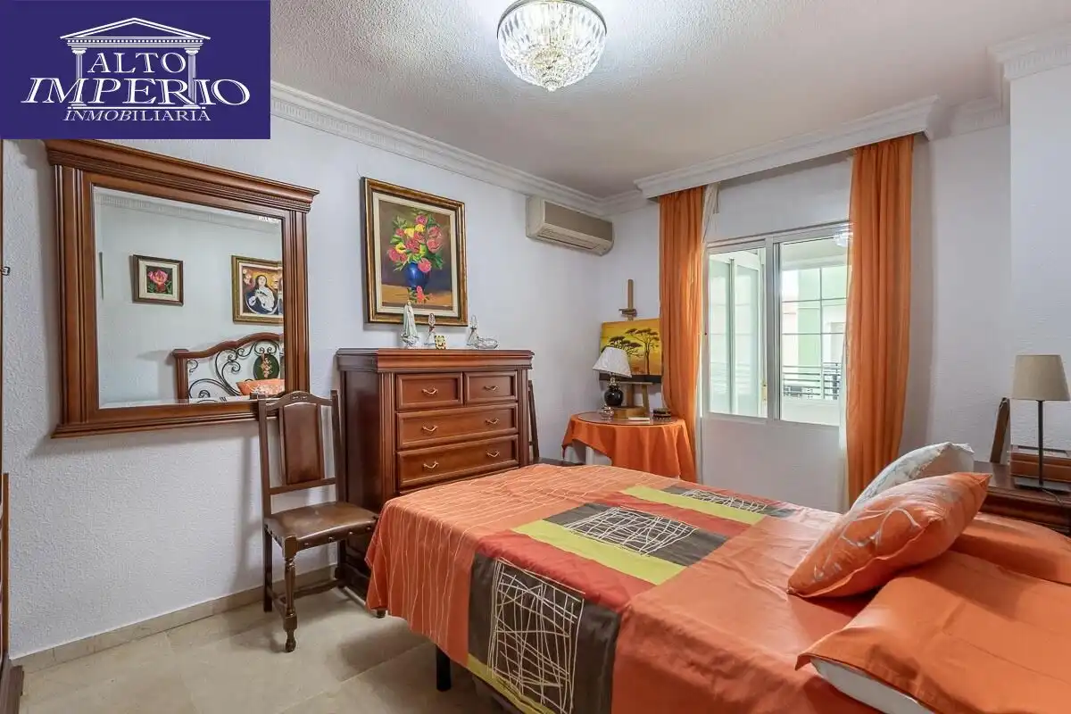 Piso con ascensor en venta en Calle ARQUITECTO JIMENEZ LACAL, imagen 18