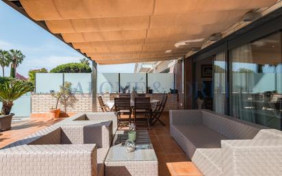 Terrassa de Casa adosada en venda en Vilassar de Mar amb Aire condicionat, Calefacció i Jardí privat
