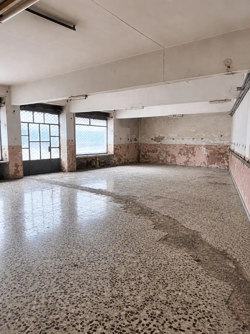 Business premises to rent in Calle Ramón y Cajal, imagen 2