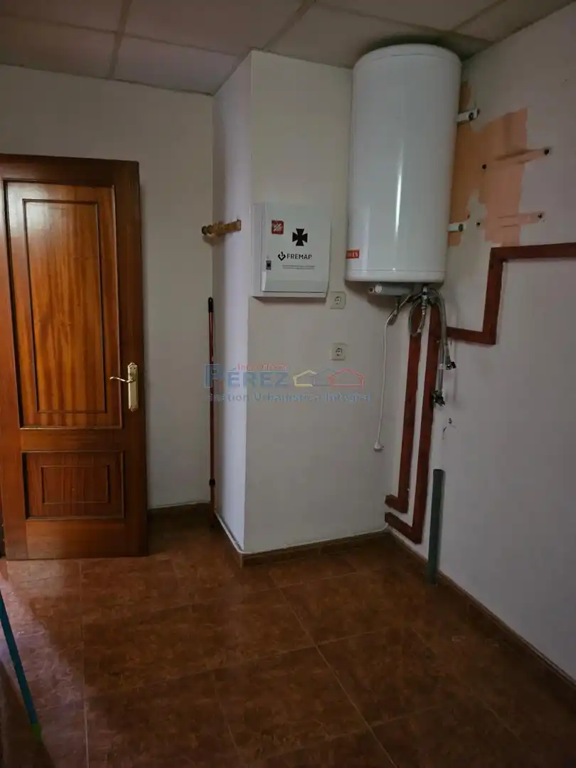 Local commercial à vendre à Fene, imagen 4