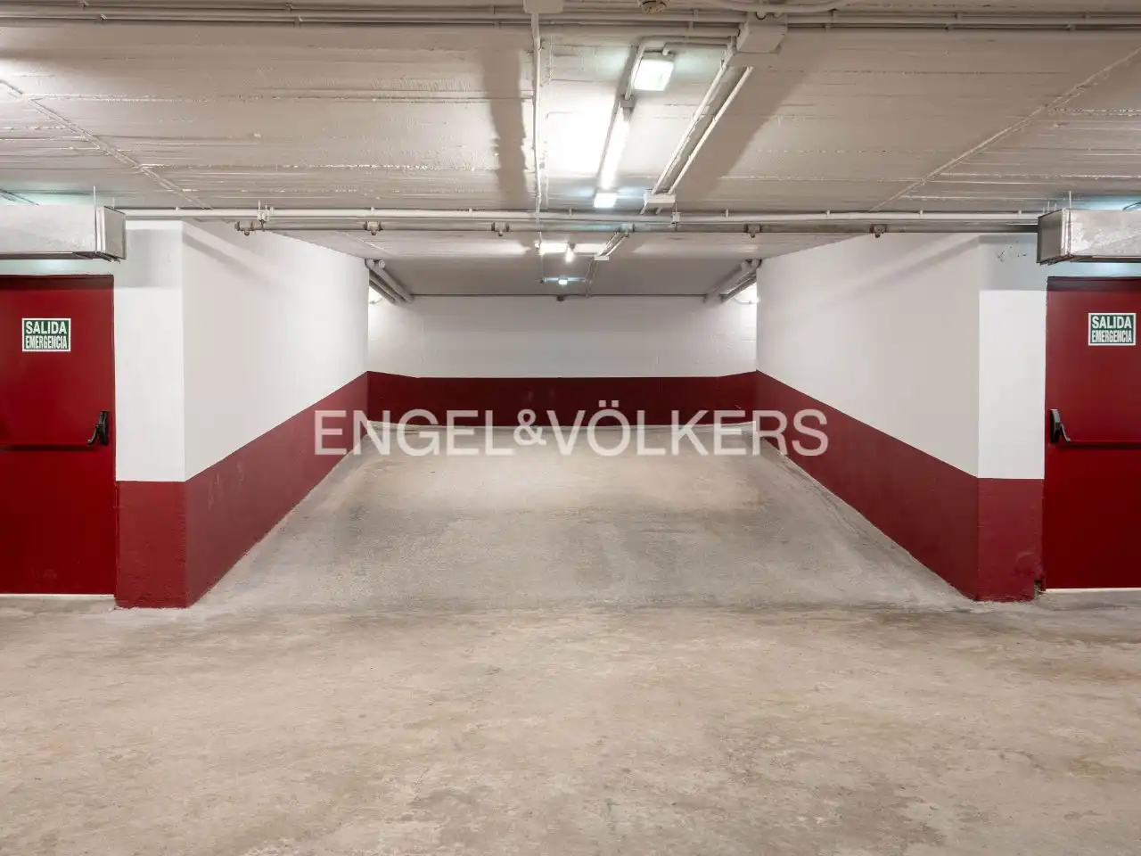 Garage zum Verkauf in Donostia - San Sebastián 