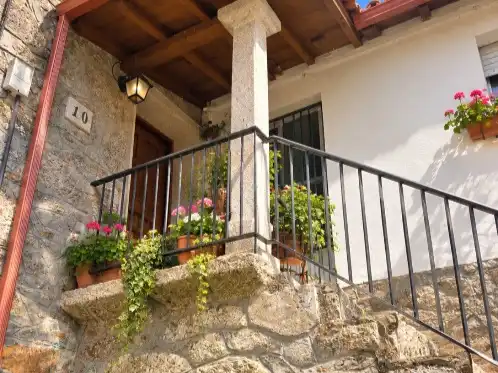 Terrassa de Casa o xalet en venda en Chantada amb Calefacció, Jardí privat i Parquet
