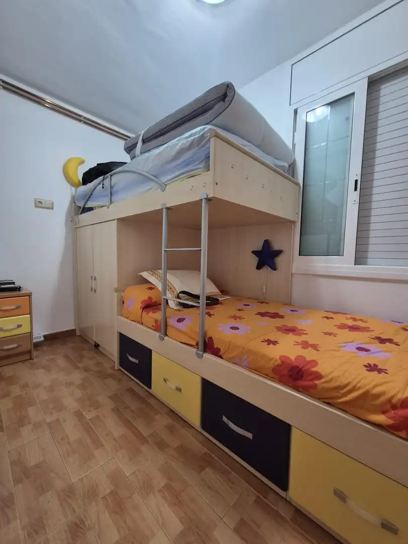 Schlafzimmer von Erdgeschoss zum Verkauf in El Vendrell mit Klimaanlage, Heizung und Terrasse
