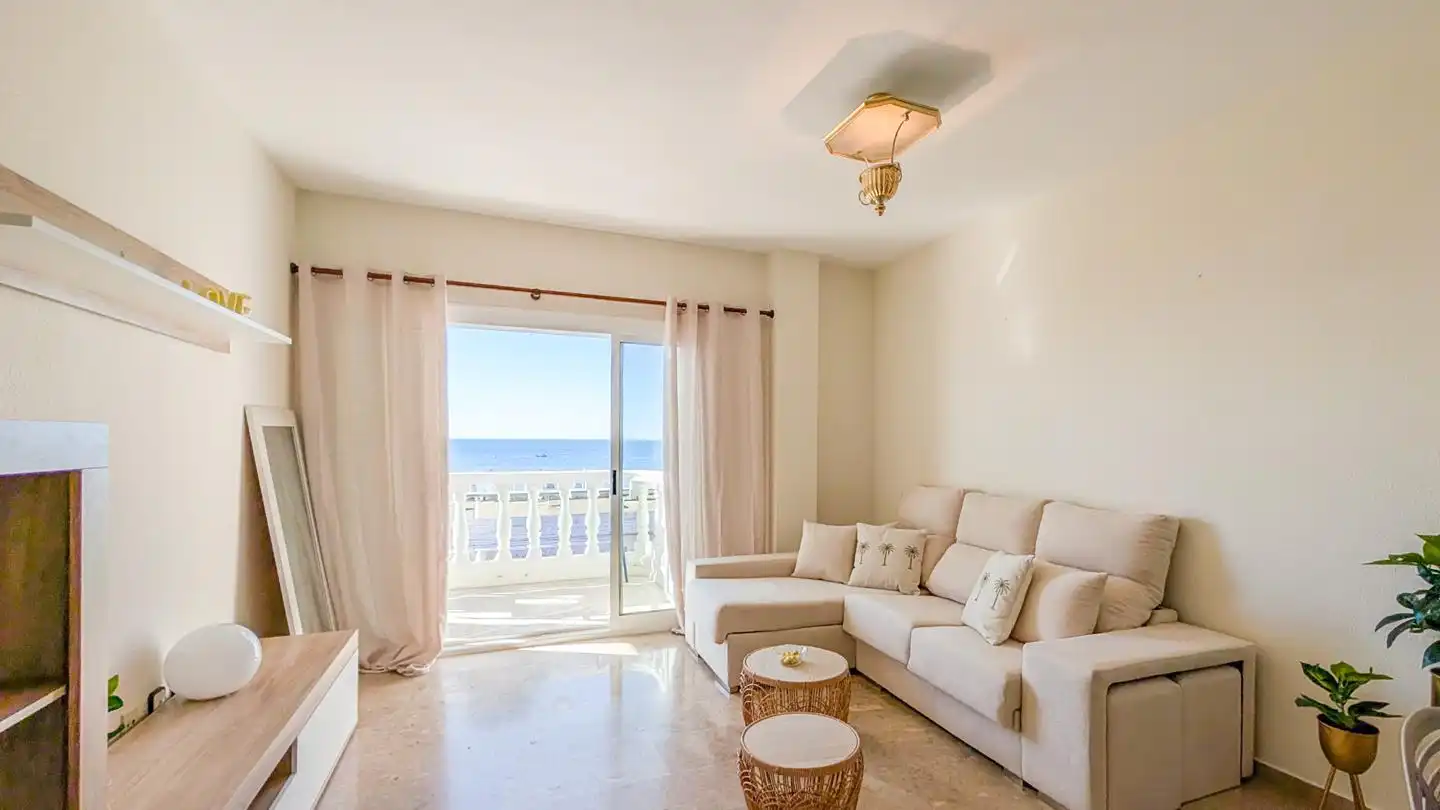 Living room of Flat for sale in Santa Pola  with Terrace and Furnished