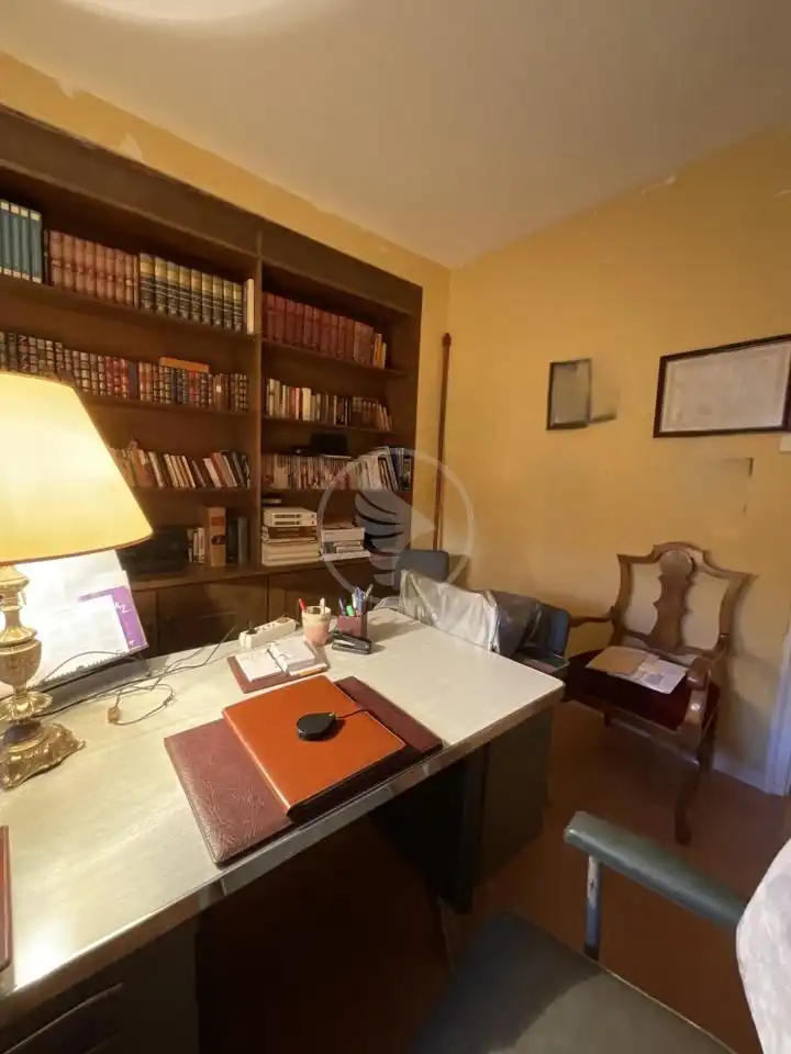 Ground floor for sale in Linares  with Furnished