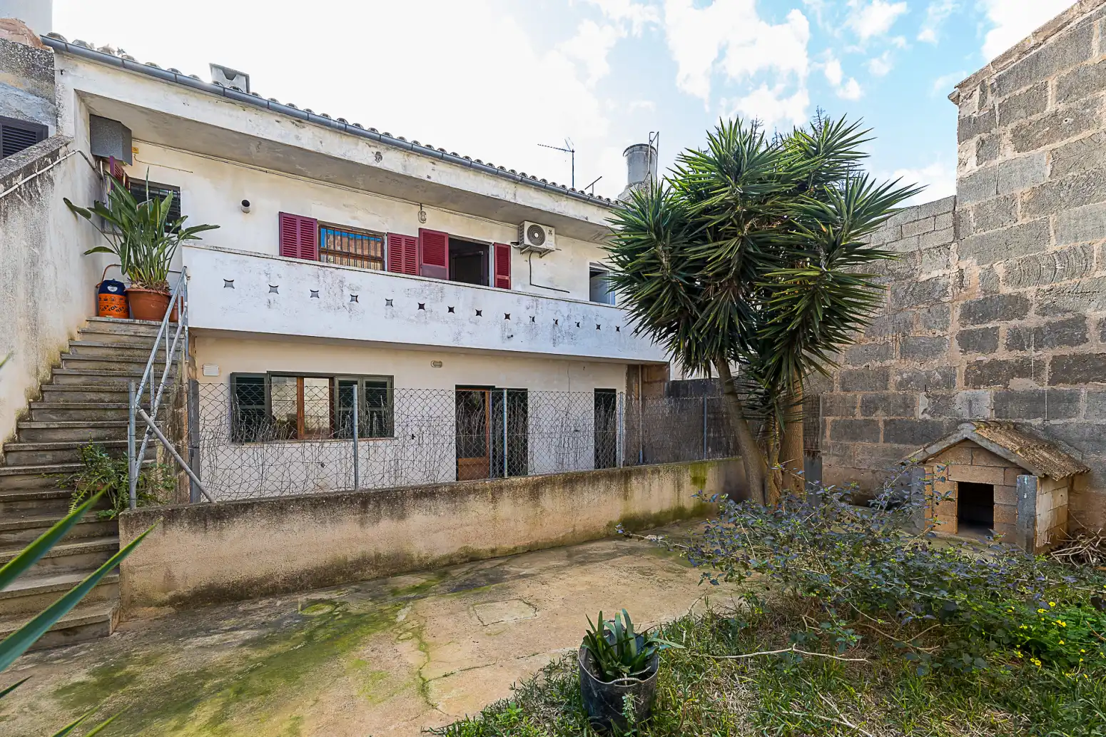 Vista exterior de Casa o xalet en venda en Maó - Mahón amb Aire condicionat, Calefacció i Jardí privat
