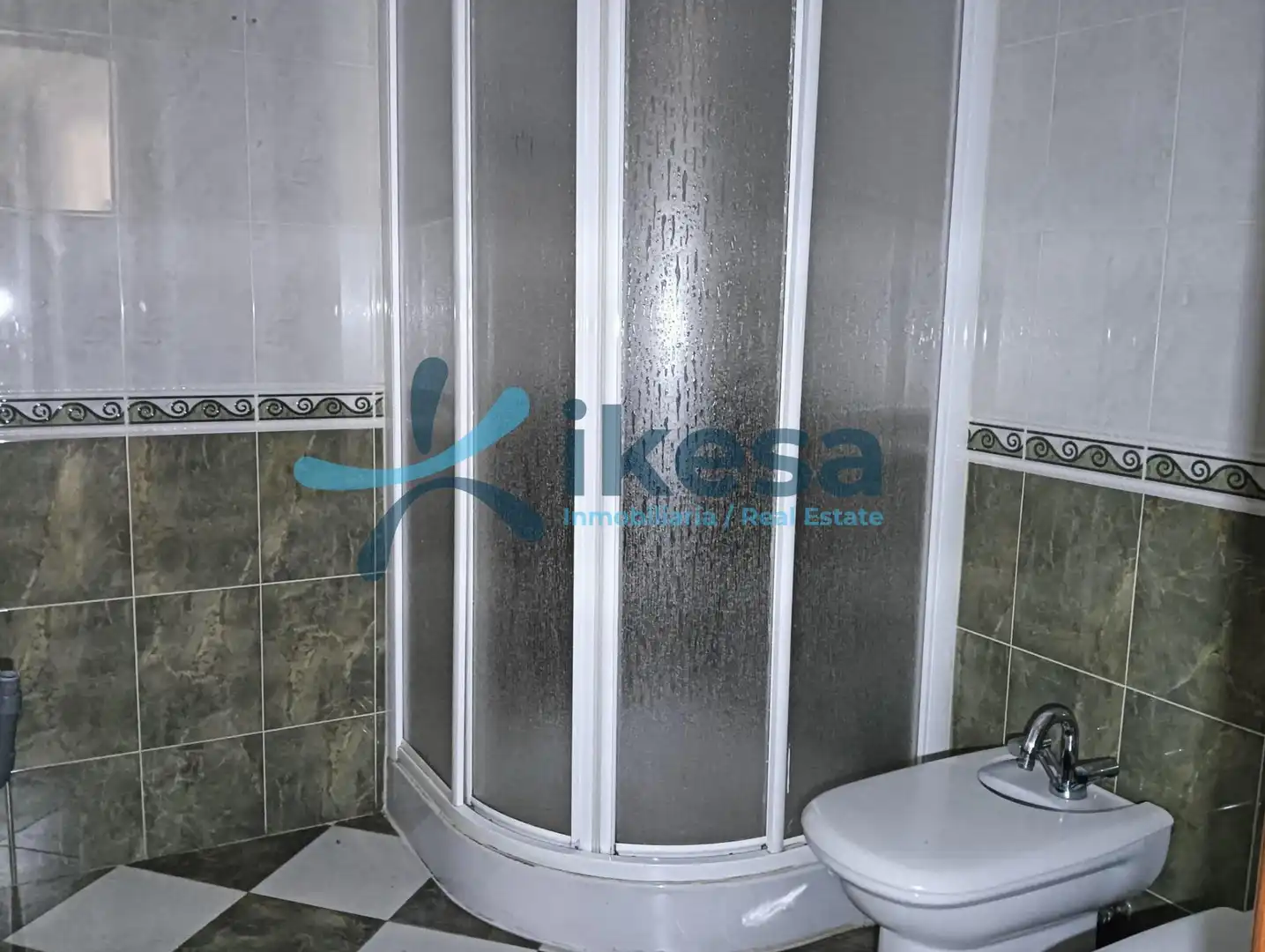 Bathroom of Flat for sale in Huelma  with Balcony