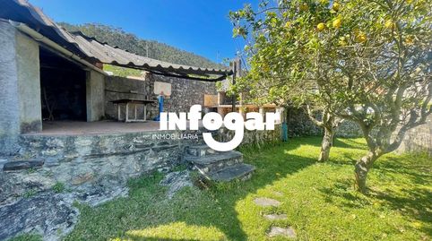 CASA RÚSTICA EN PIEDRA CON TERRENO A TERMINAR EN CAMPOSANCOS (A GUARDA)