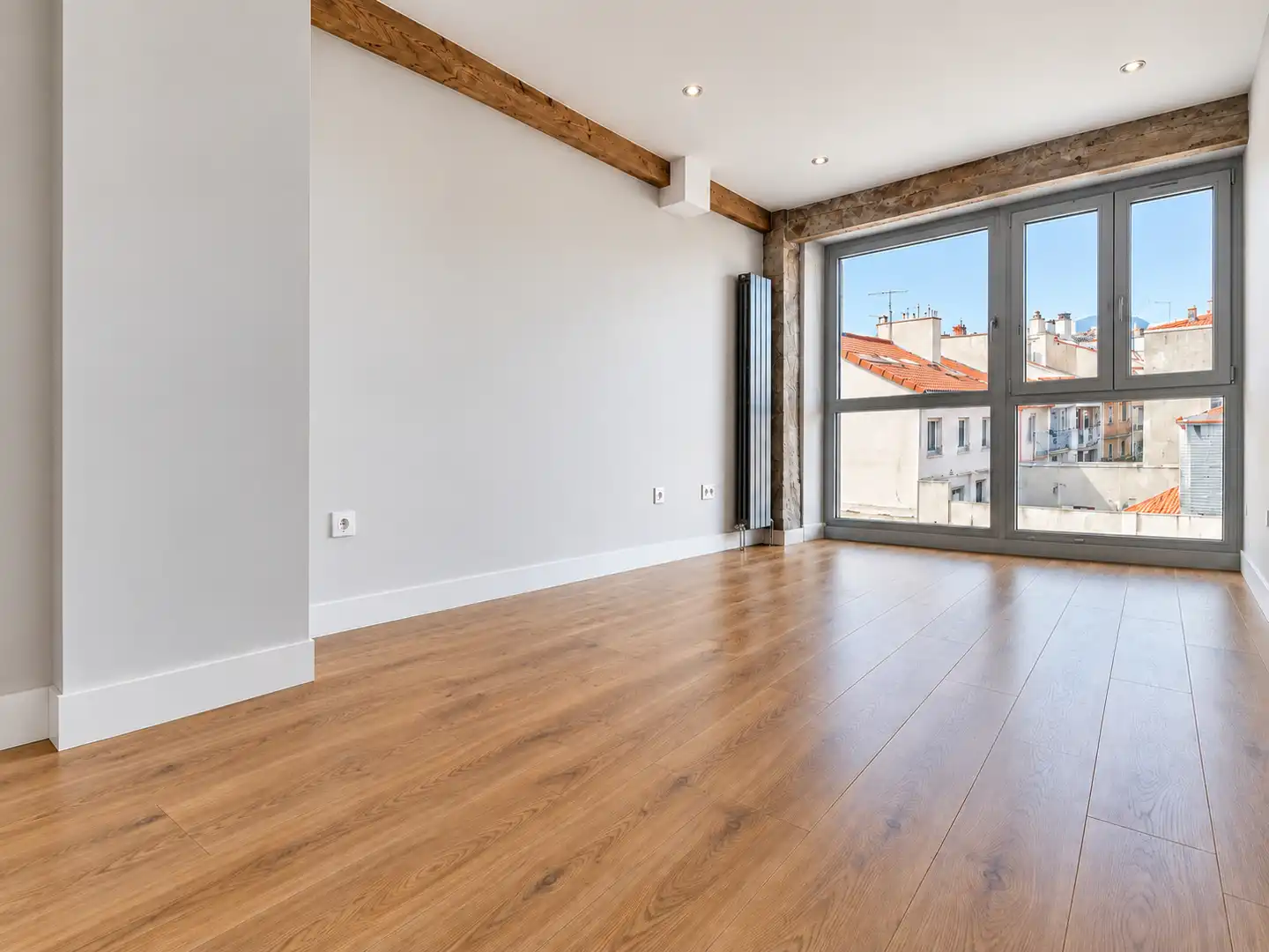 Flat with lift to rent in Calle Jesús de Monasterio
