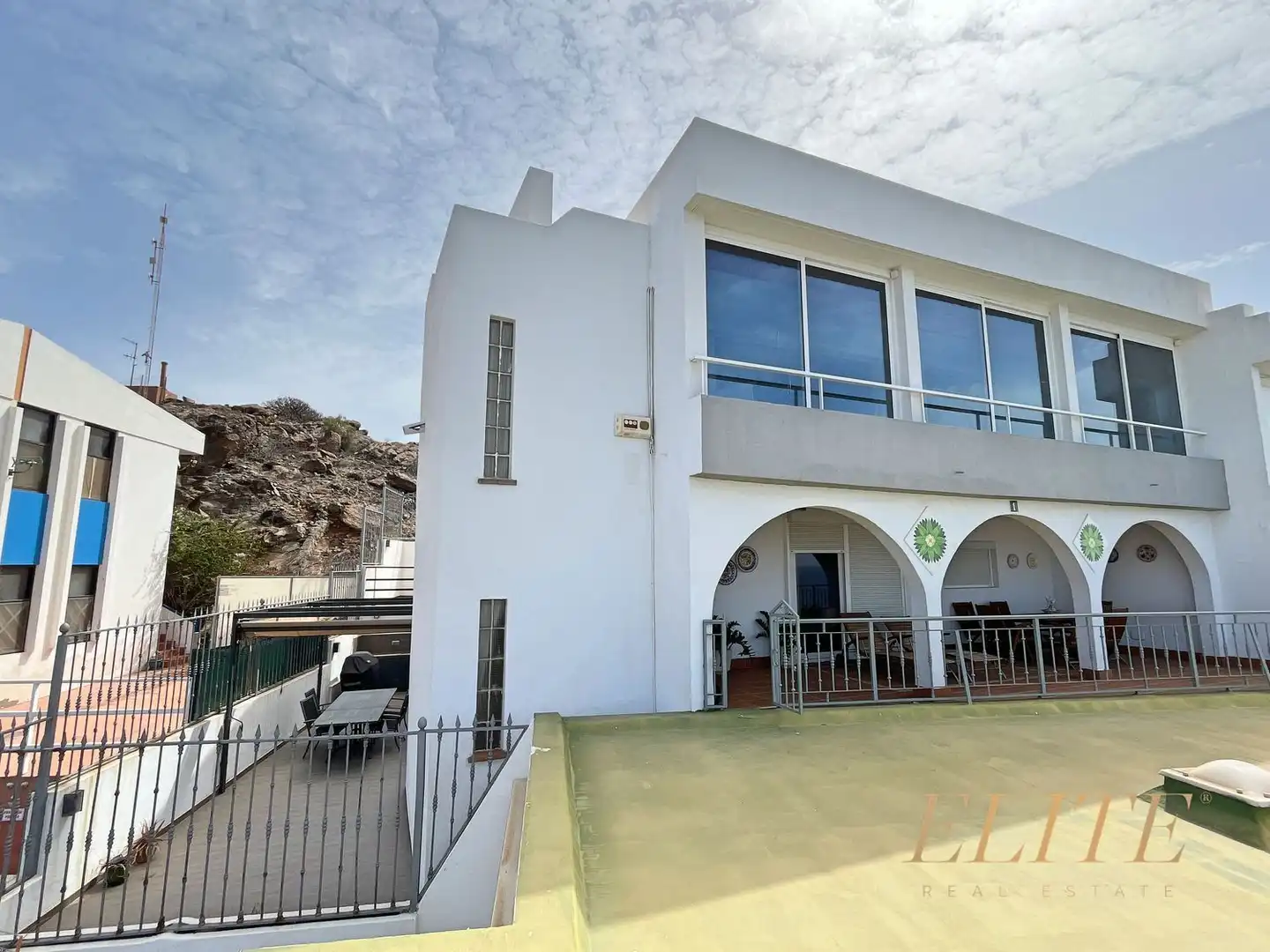 Exterior view of Houses for sale in San Bartolomé de Tirajana  with Air Conditioner, Terrace and Storage room