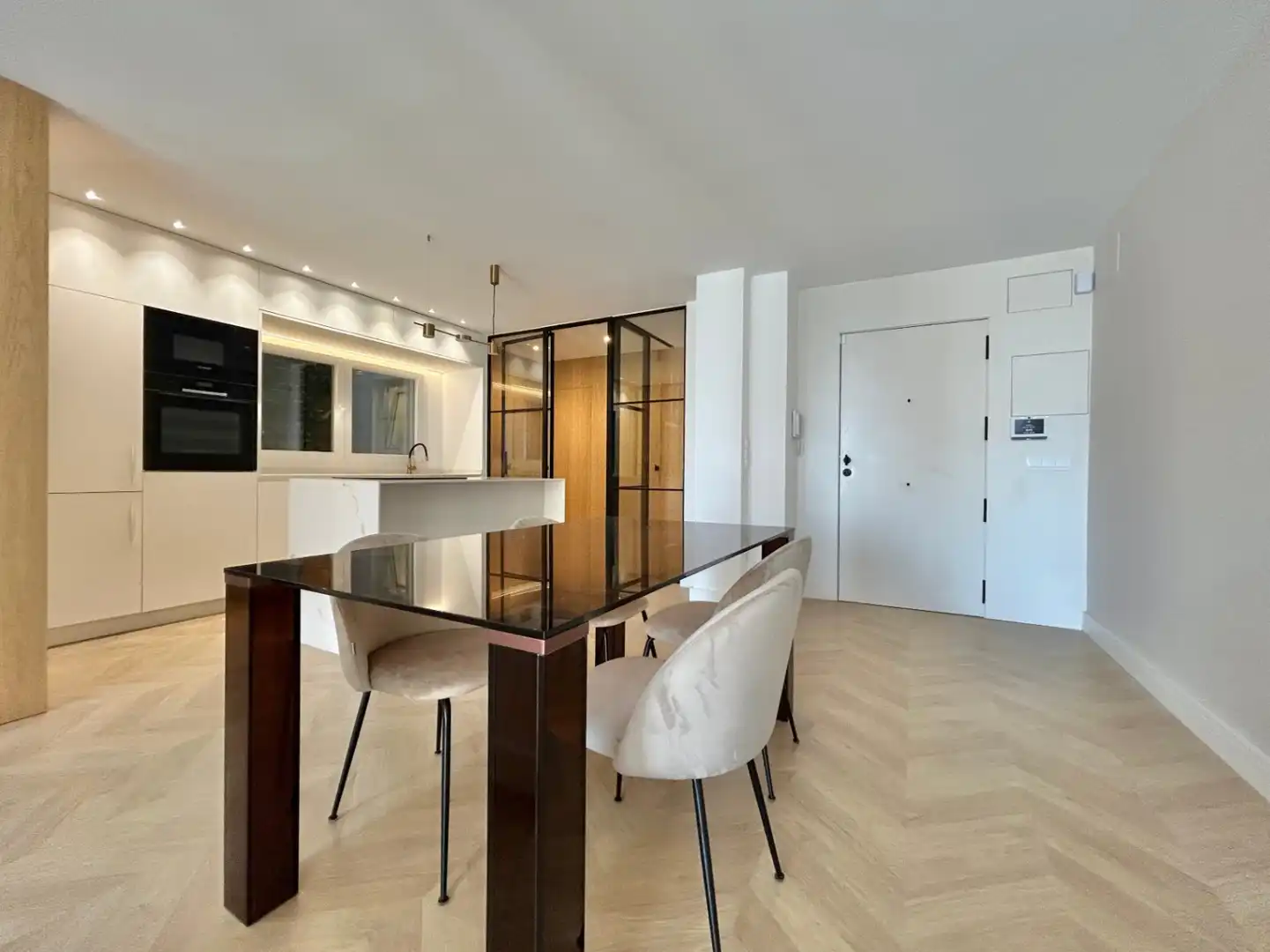 Menjador de Apartament en venda en Málaga amb Aire condicionat, Calefacció i Terrassa