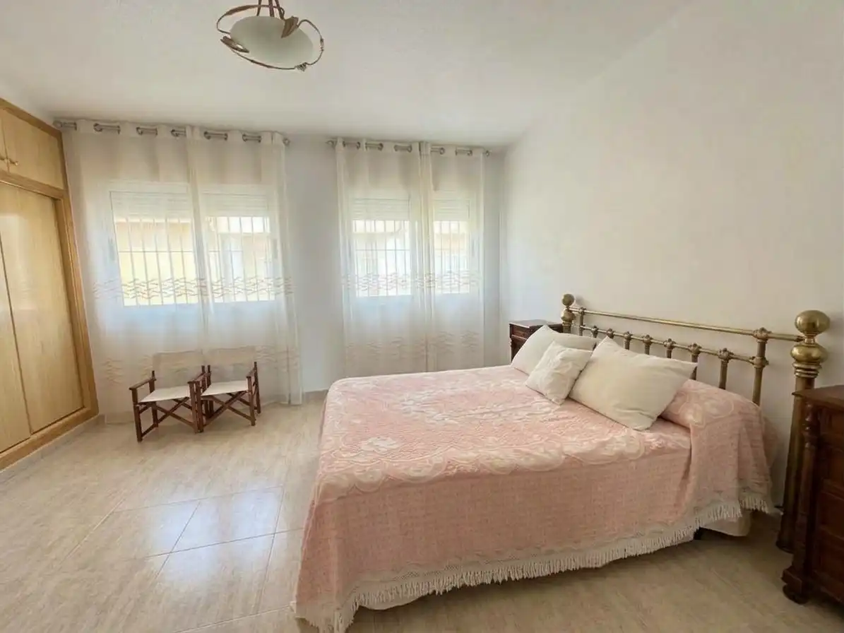 Schlafzimmer von Maisonette zum Verkauf in Centro