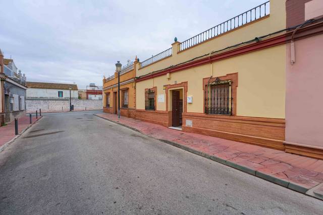 Casa adosada en Venta en Calle Sevilla en Casco Antiguo