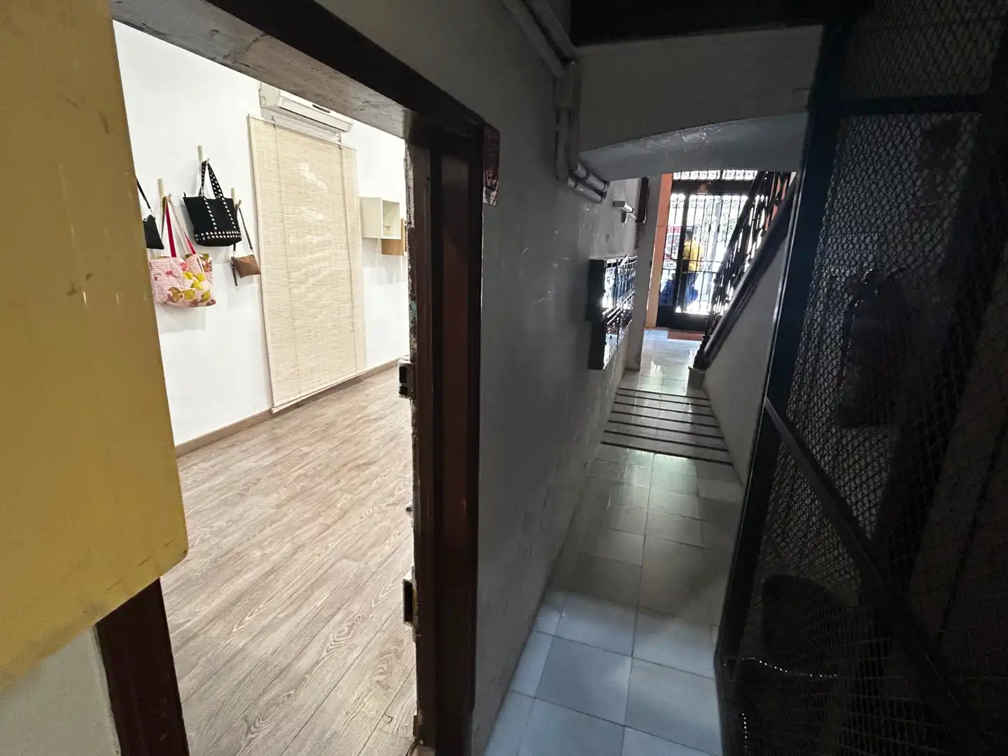 Local en traspaso en Barcelona con Aire acondicionado y Amueblado