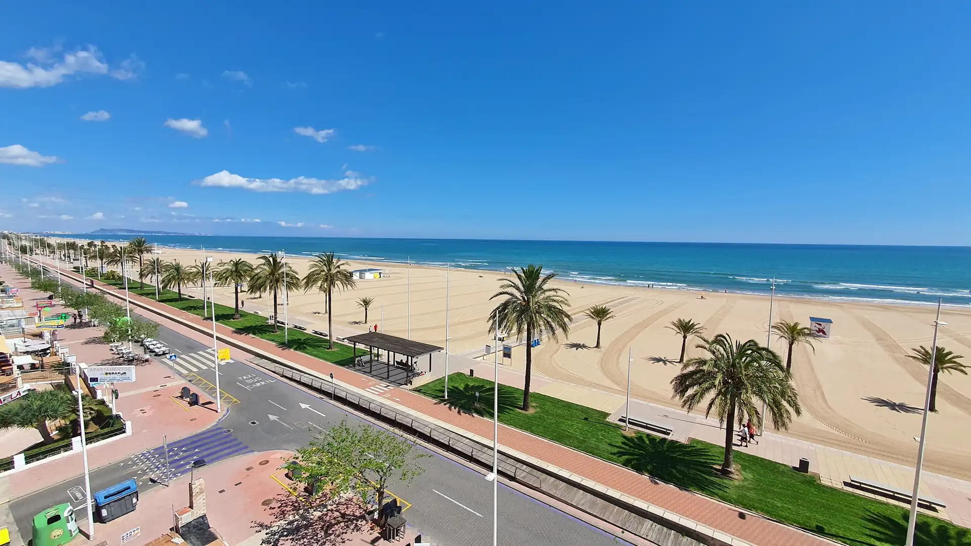 Außenansicht von Wohnungen zur Miete in Gandia mit Terrasse, Möbliert und Ofen