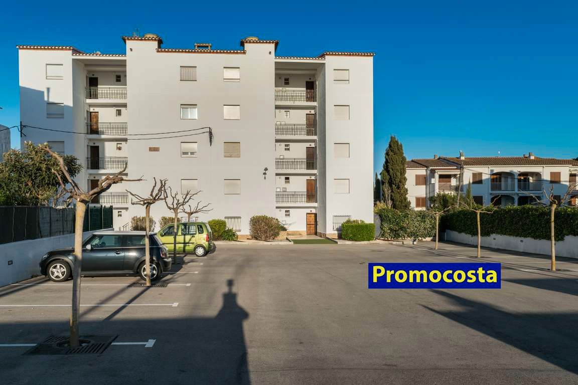 Exterior view of Study for sale in L'Escala