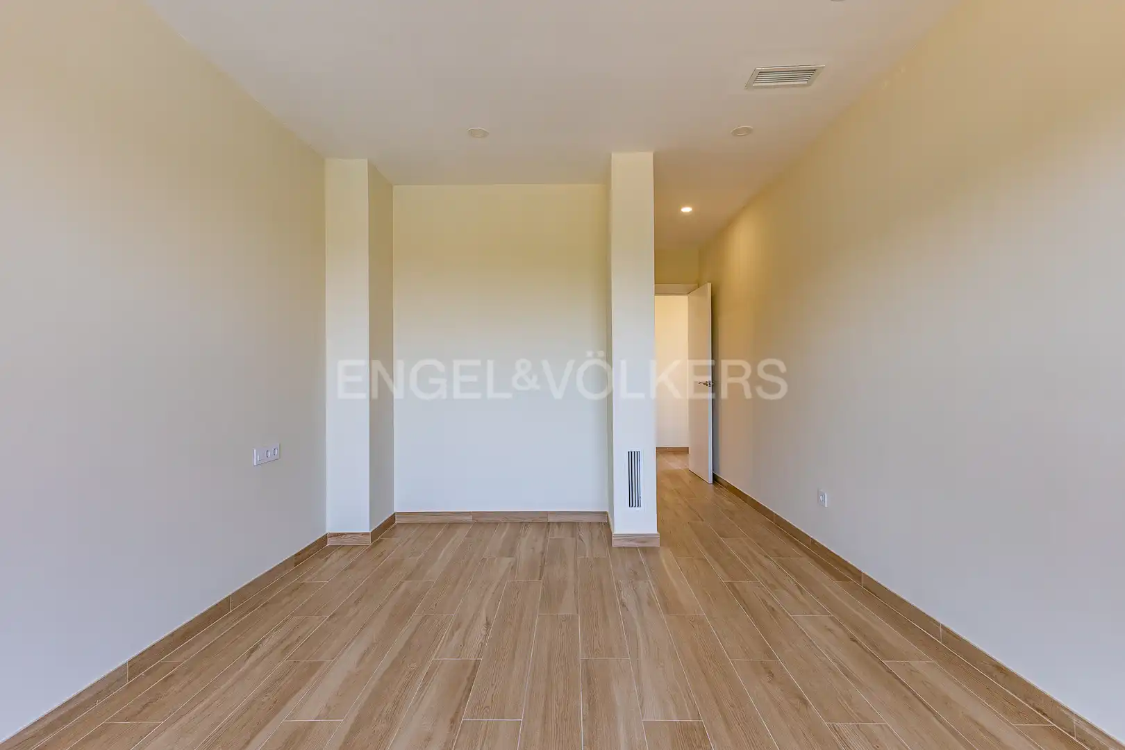 Bedroom of Houses for rent in Sant Esteve Sesrovires  with Air Conditioner, Heating and Private garden