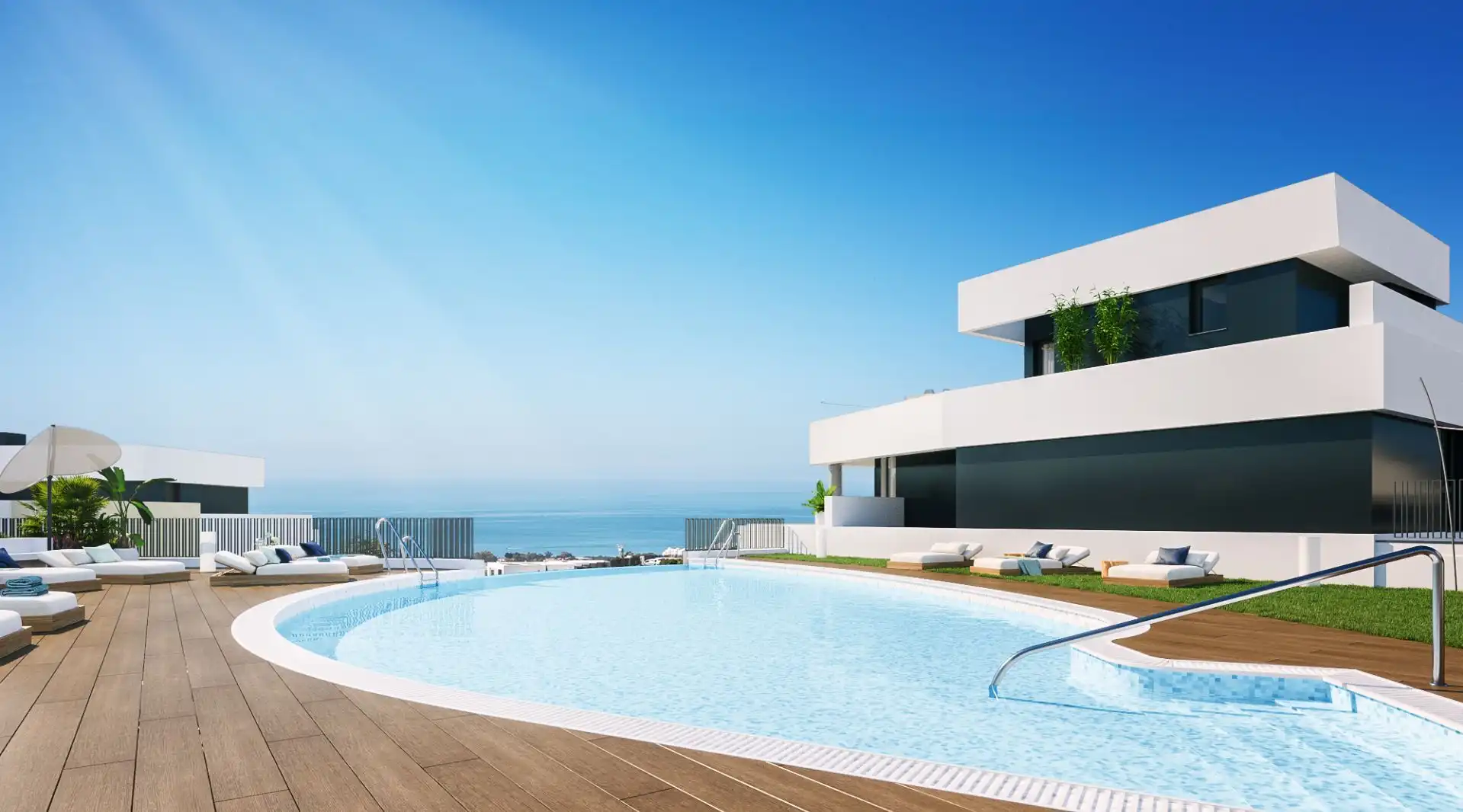 Swimming pool of Flat for sale in Marbella  with Air Conditioner, Terrace and Storage room