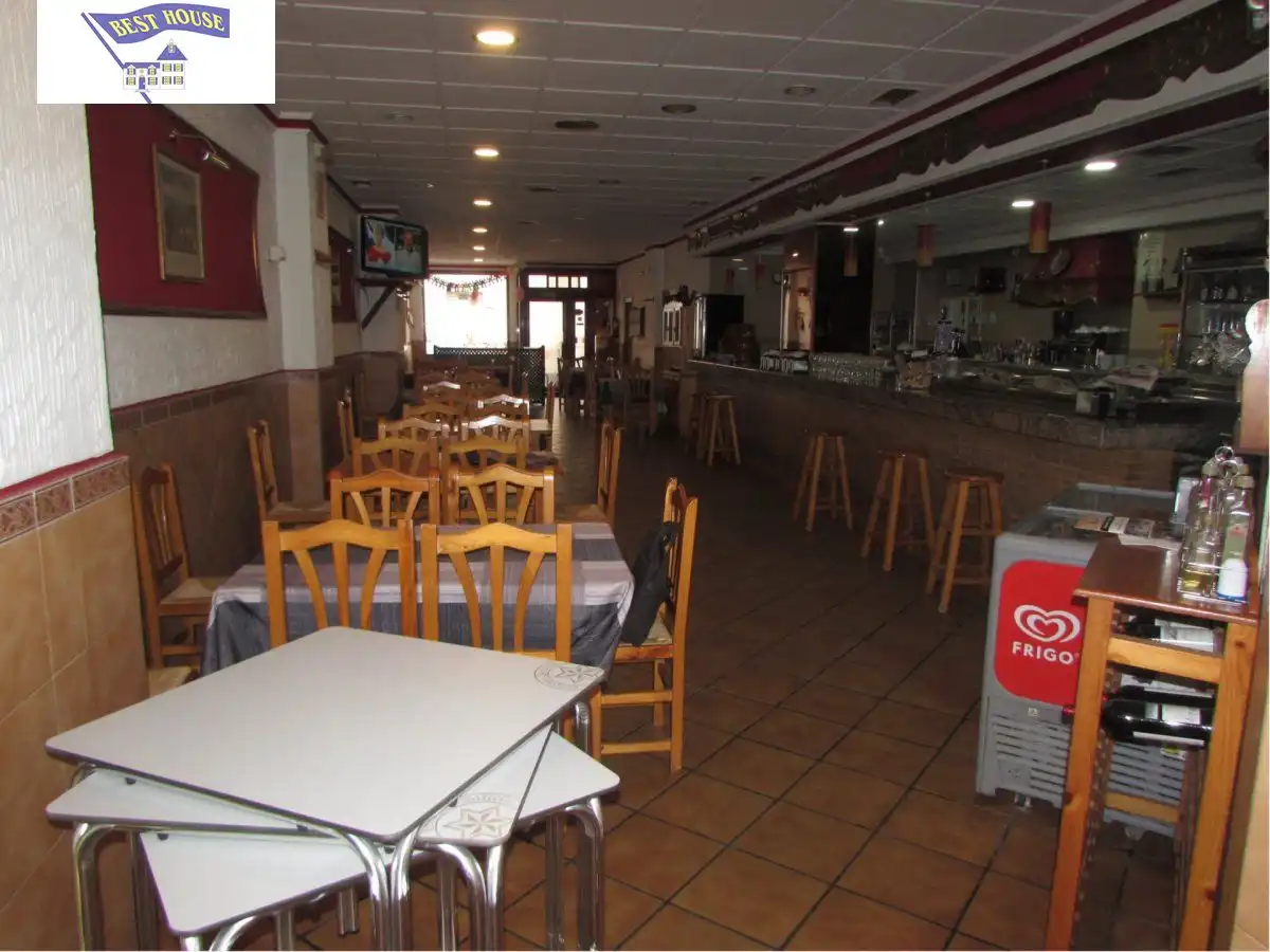 Local en venta en Albacete con Aire acondicionado y Amueblado