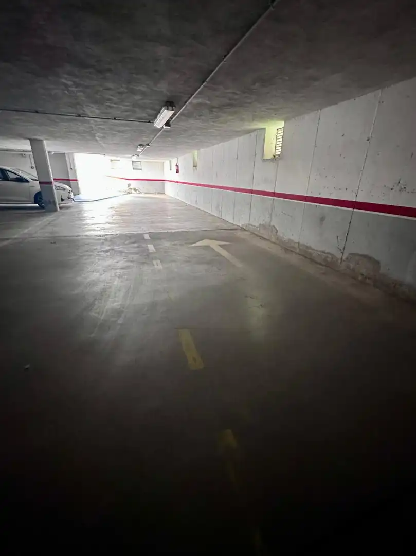 Individual with lift for sale in Passeig de la Universitat